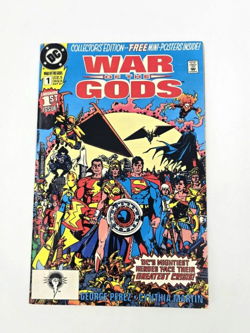 1st Issue WAR OF THE GODS #1 HIGH GRADE DC COMIC BOOK With Posters